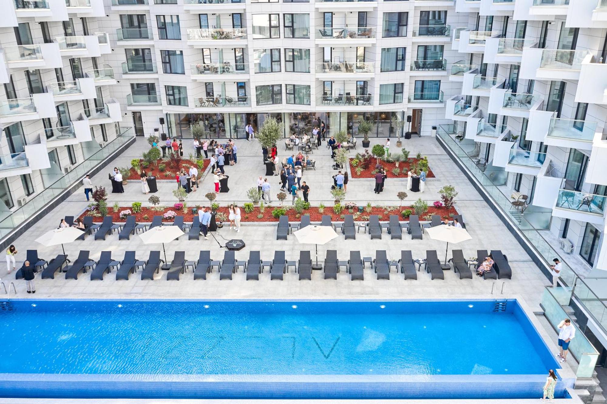 Năvodari Arrogance Queen Studio - Infinity Pool & Spa מראה חיצוני תמונה
