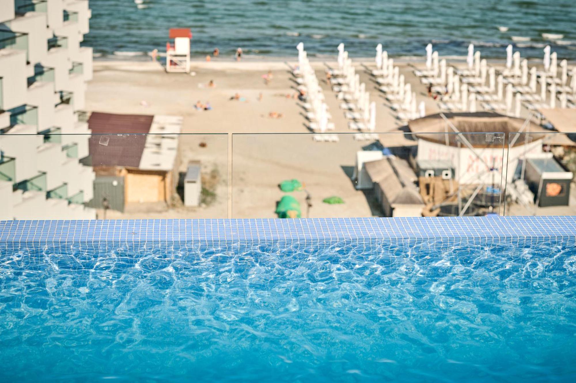 Năvodari Arrogance Queen Studio - Infinity Pool & Spa מראה חיצוני תמונה