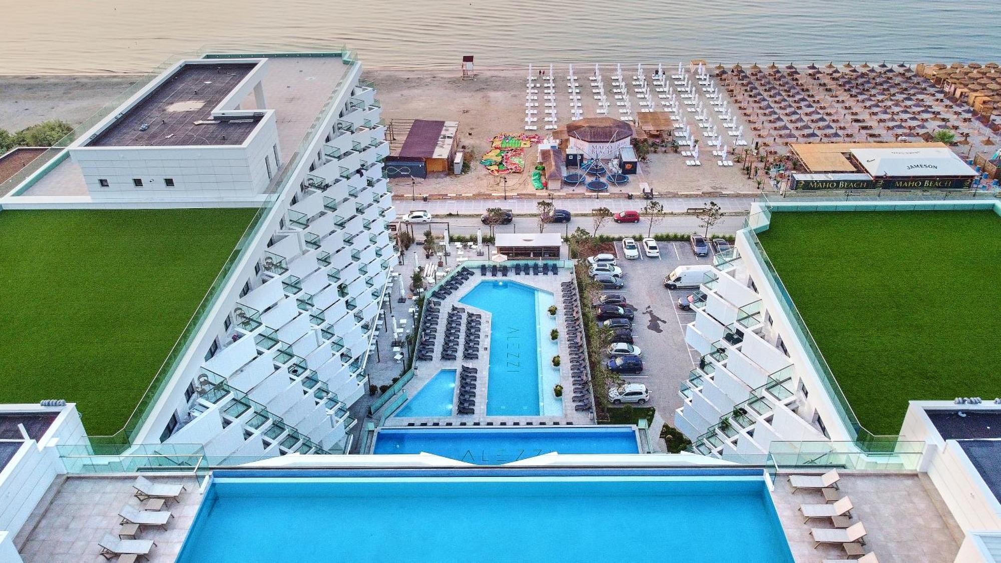 Năvodari Arrogance Queen Studio - Infinity Pool & Spa מראה חיצוני תמונה