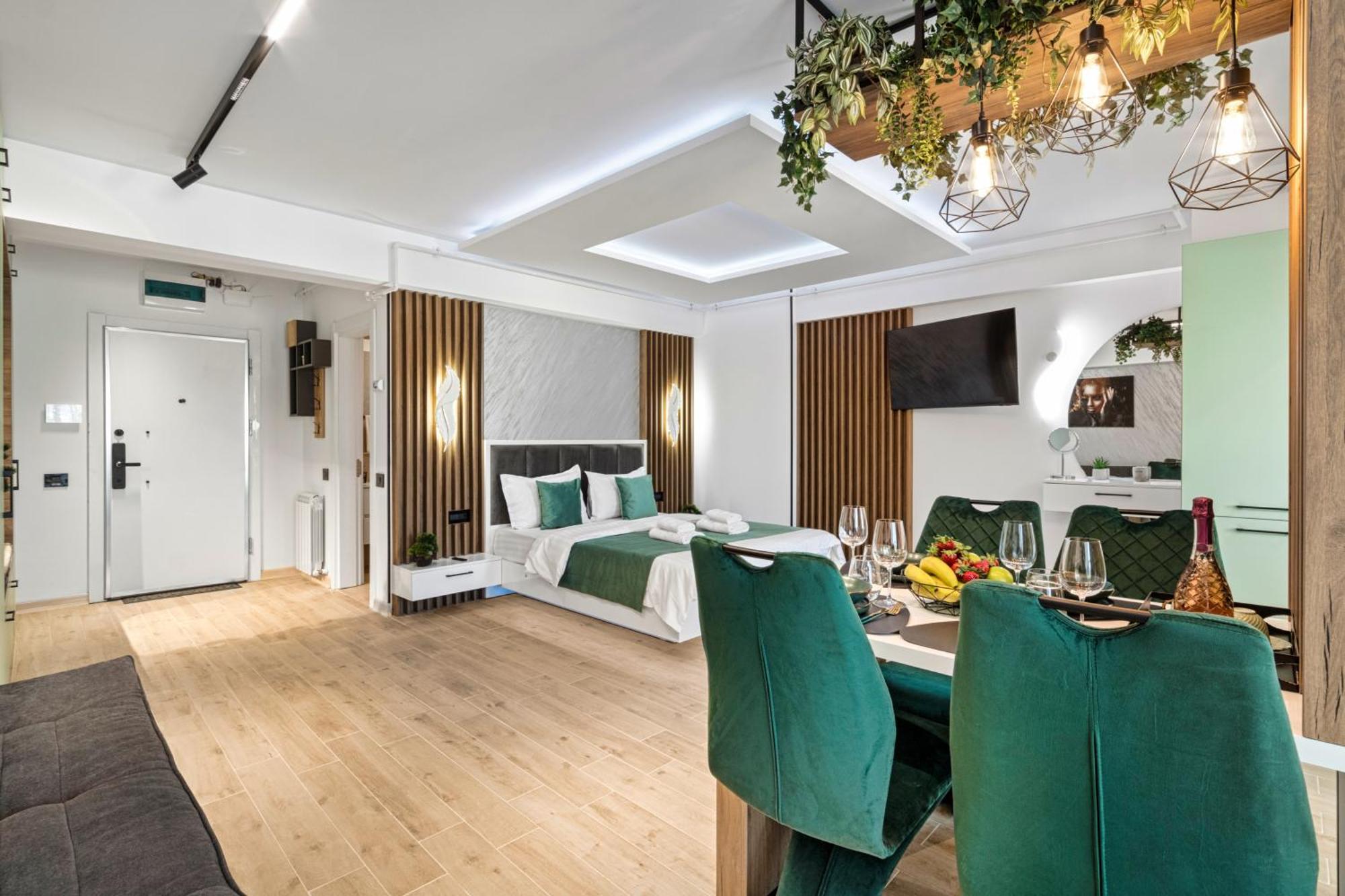 Năvodari Arrogance Queen Studio - Infinity Pool & Spa מראה חיצוני תמונה