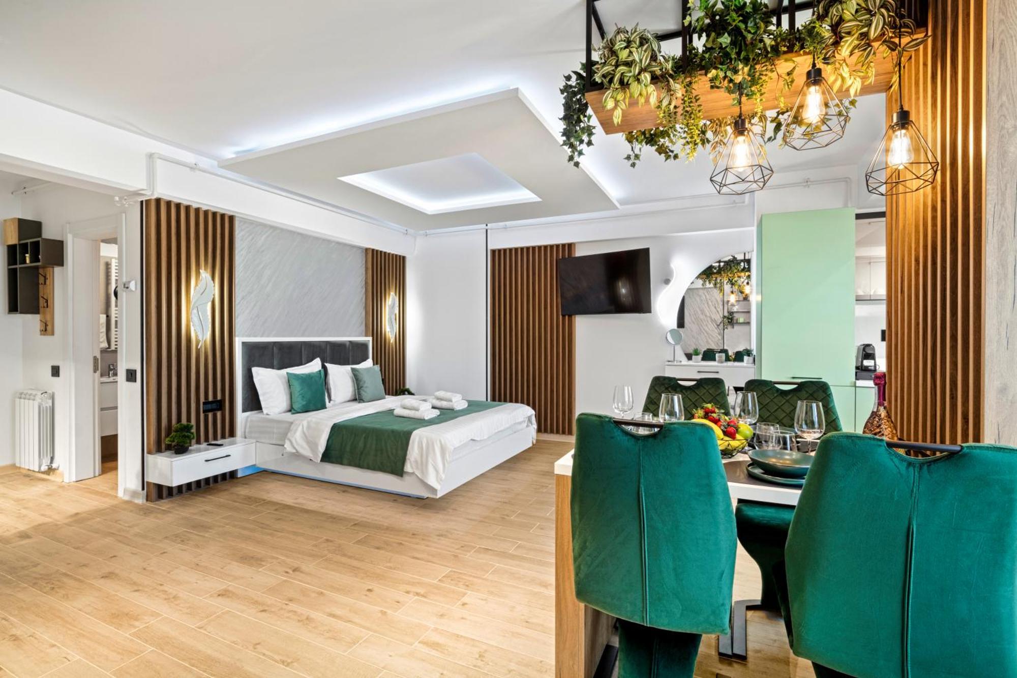 Năvodari Arrogance Queen Studio - Infinity Pool & Spa מראה חיצוני תמונה